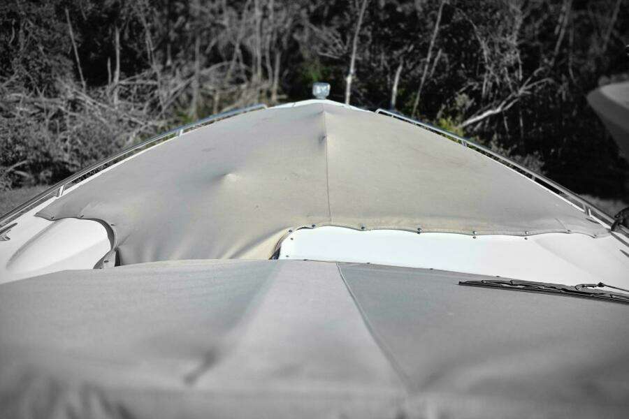 Ship Faced 35ft Formula Yacht For Sale