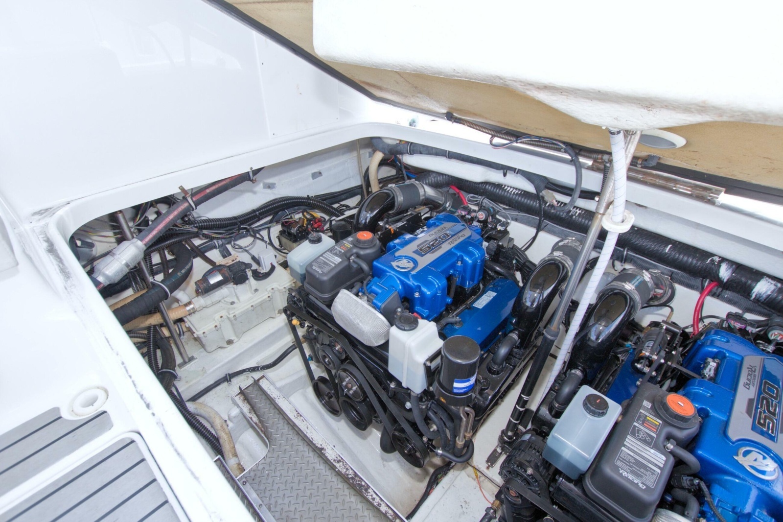 2015 Formula 350 Crossover Bowrider