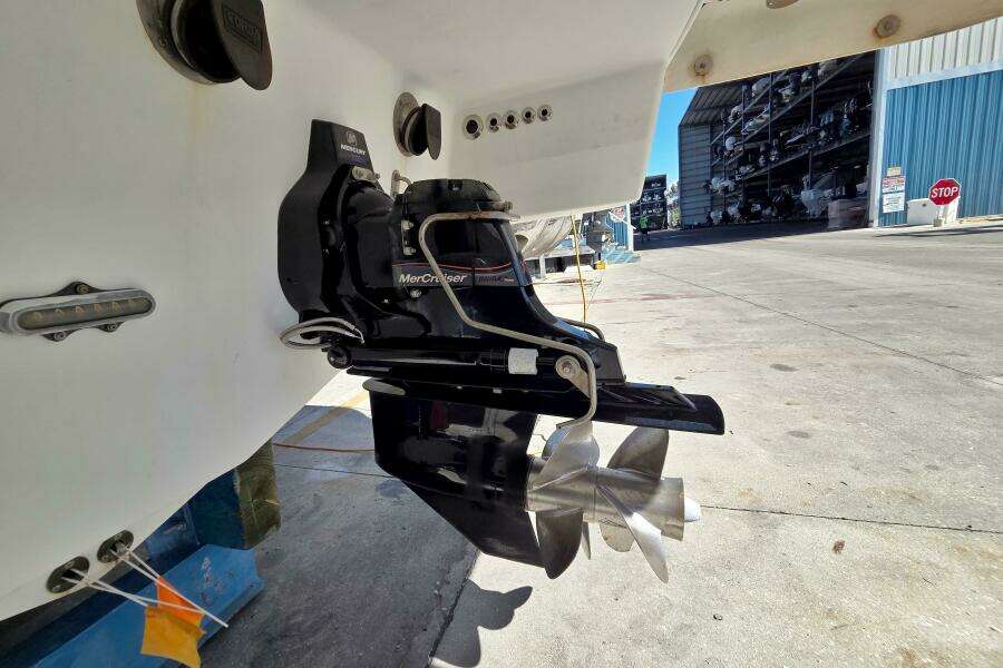 Ship Faced 35ft Formula Yacht For Sale