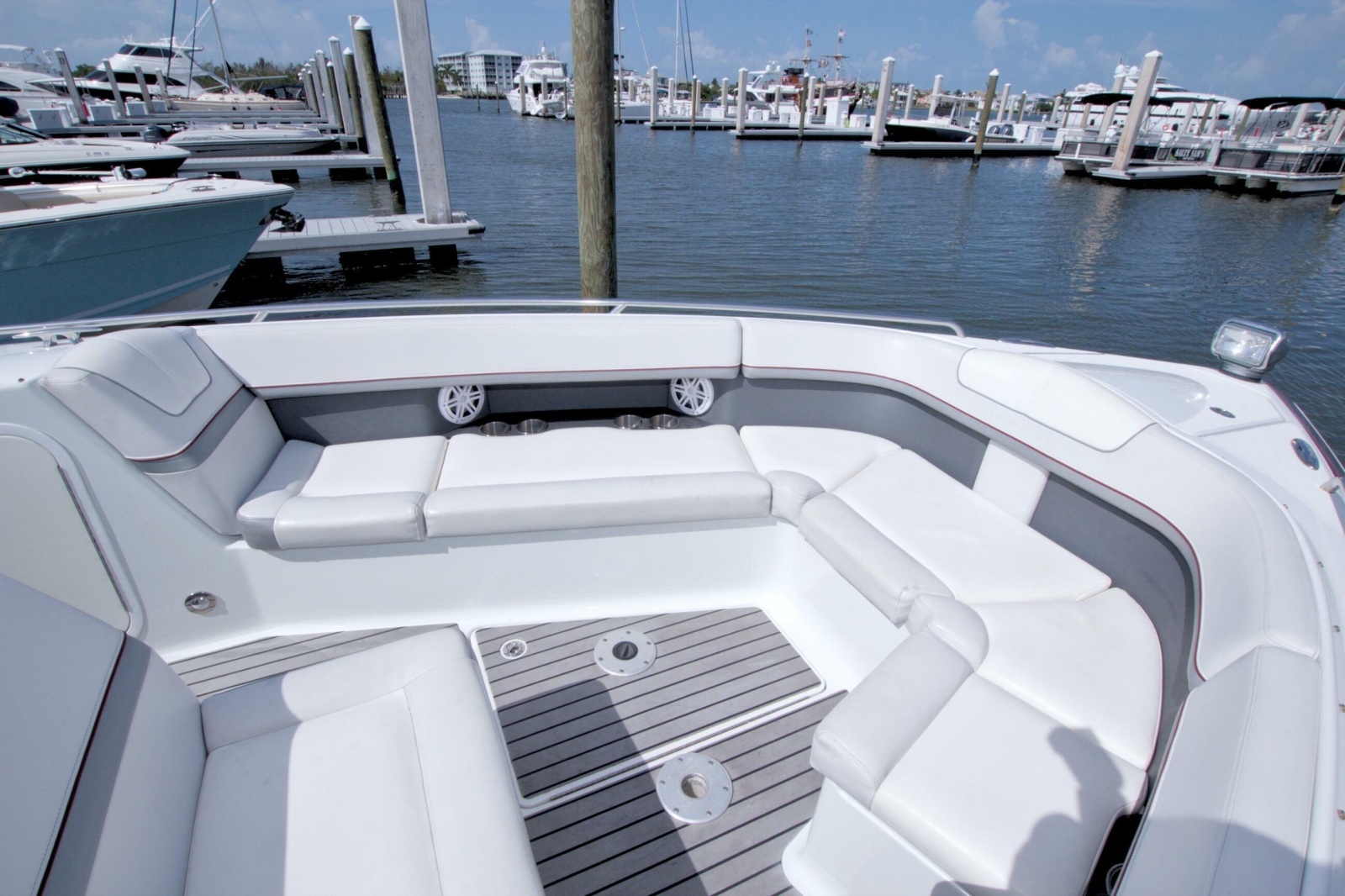 2015 Formula 350 Crossover Bowrider