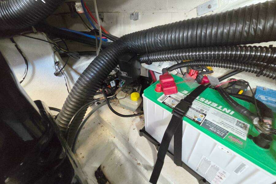 Ship Faced 35ft Formula Yacht For Sale