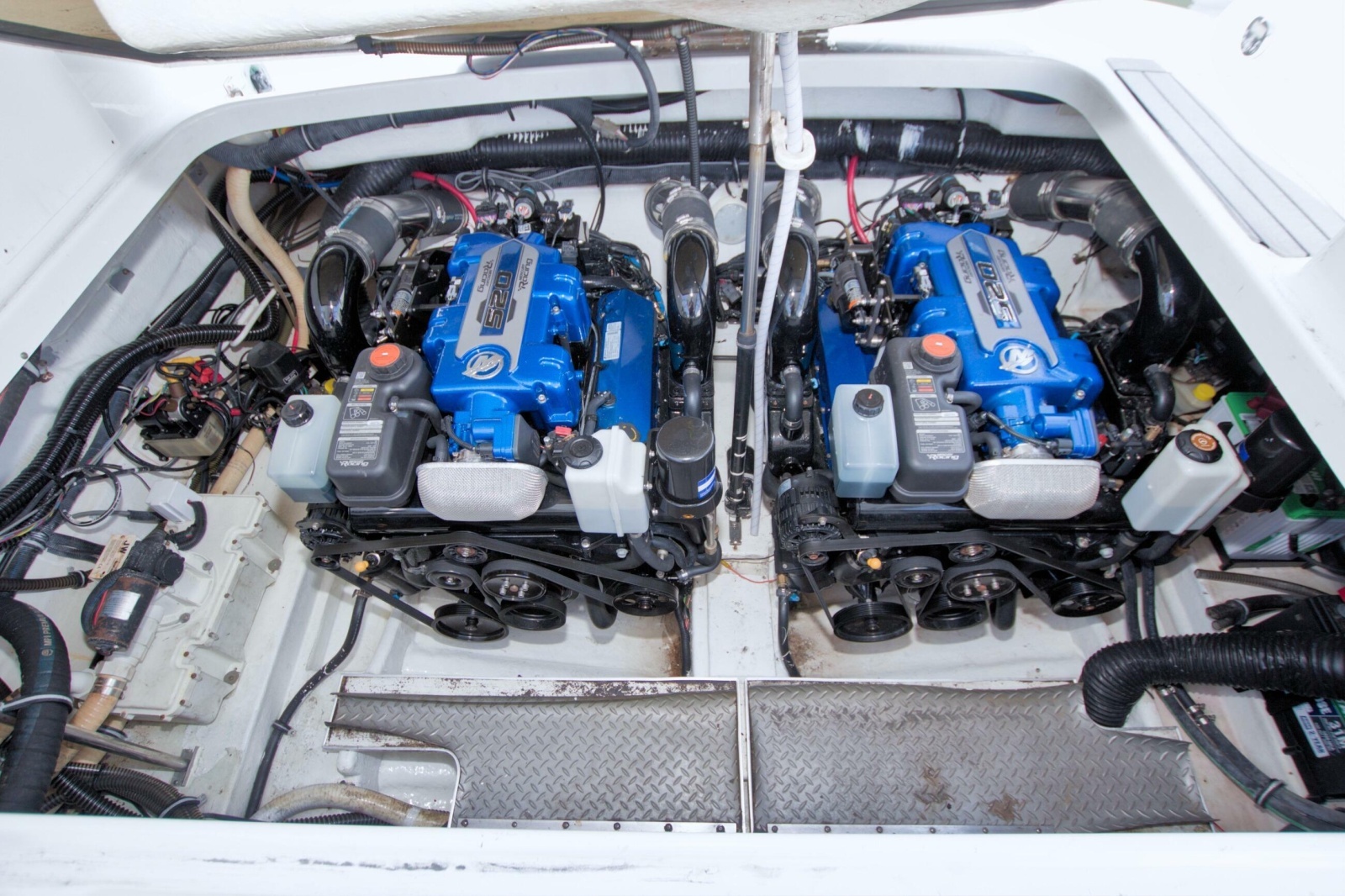 2015 Formula 350 Crossover Bowrider