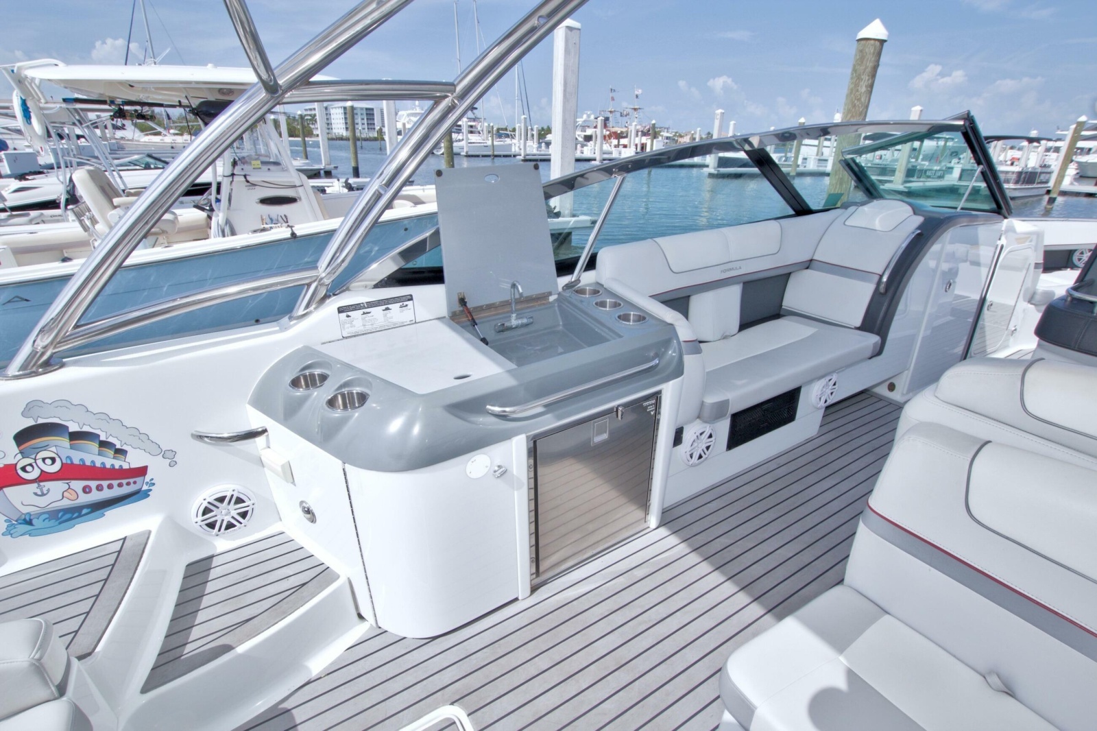 2015 Formula 350 Crossover Bowrider