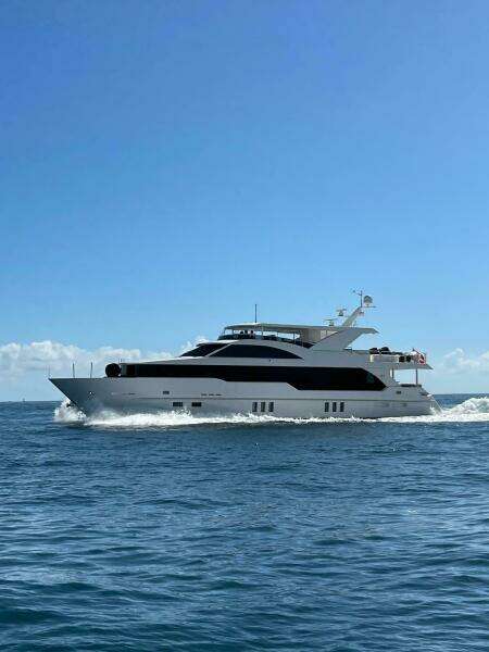 102ft Hargrave Yacht For Sale