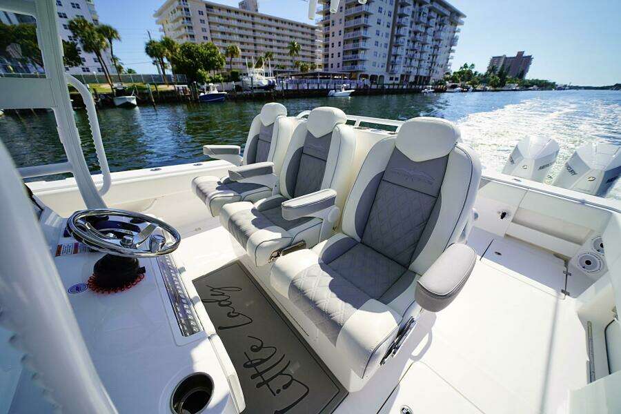 Little Lady 35ft Invincible Yacht For Sale