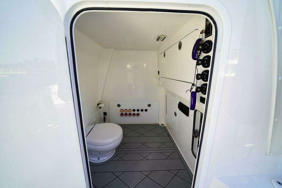 Little Lady 35ft Invincible Yacht For Sale