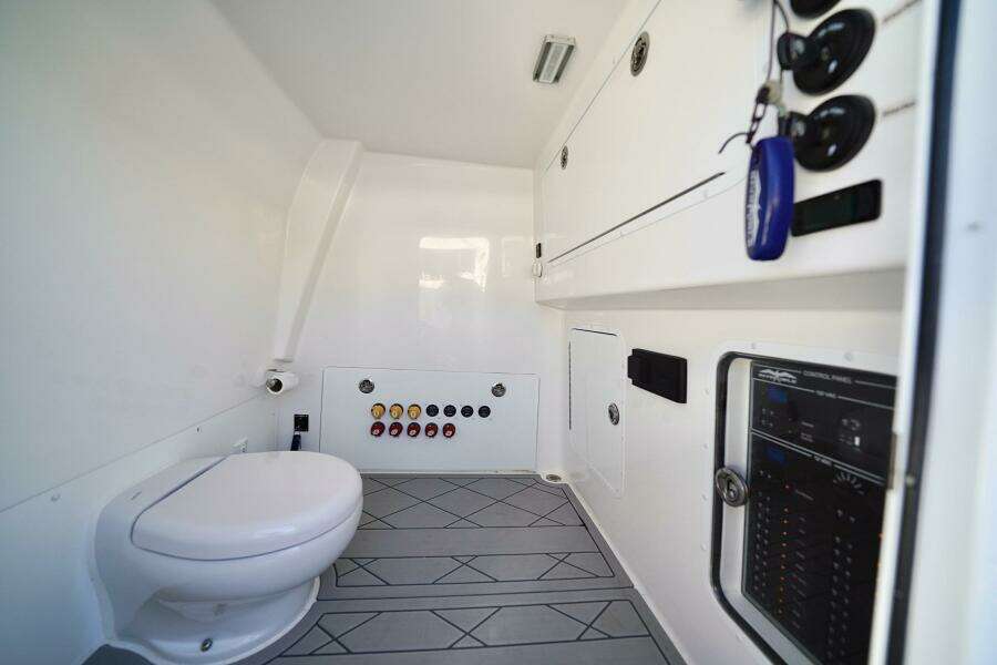 Little Lady 35ft Invincible Yacht For Sale