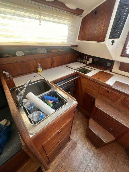 Bay Lark 34ft Sabre Yacht For Sale