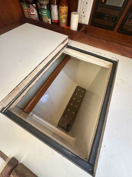 Bay Lark 34ft Sabre Yacht For Sale