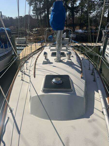 Bay Lark 34ft Sabre Yacht For Sale