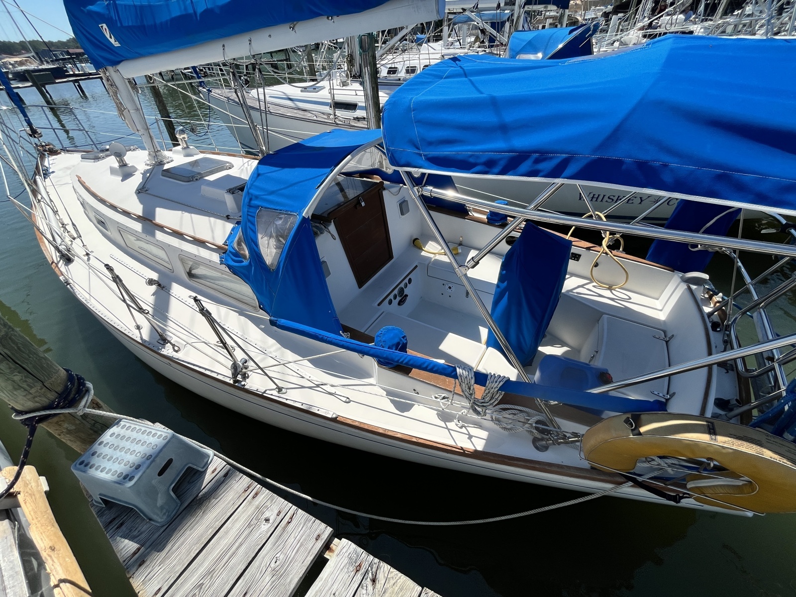 Bay Lark 34ft Sabre Yacht For Sale