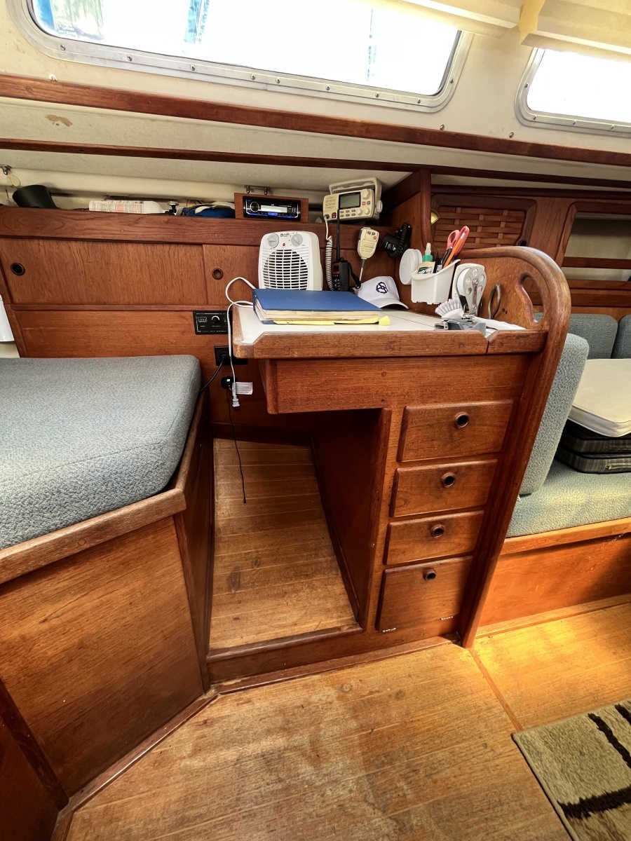 Bay Lark 34ft Sabre Yacht For Sale