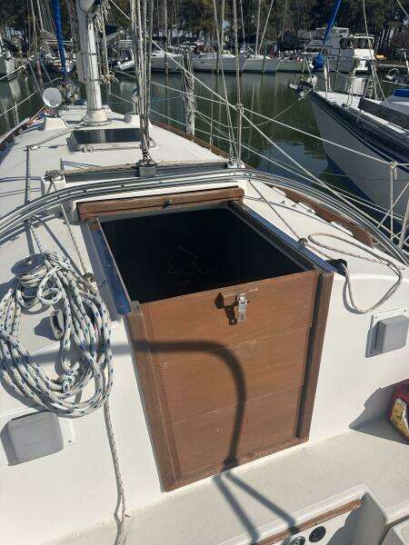 Bay Lark 34ft Sabre Yacht For Sale