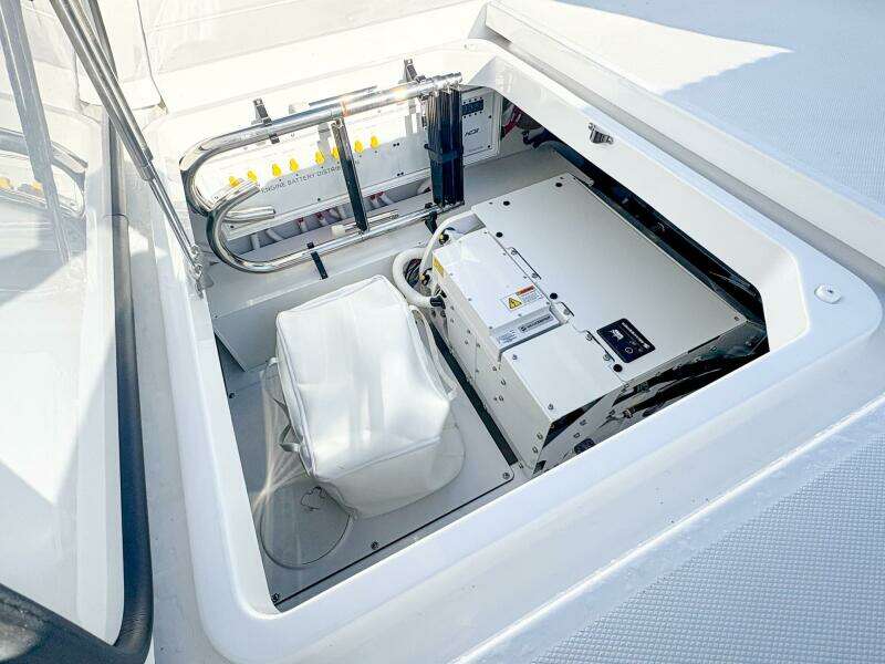 48ft HCB Yacht For Sale