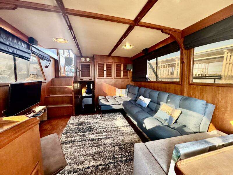 47ft Marine Trader Yacht For Sale