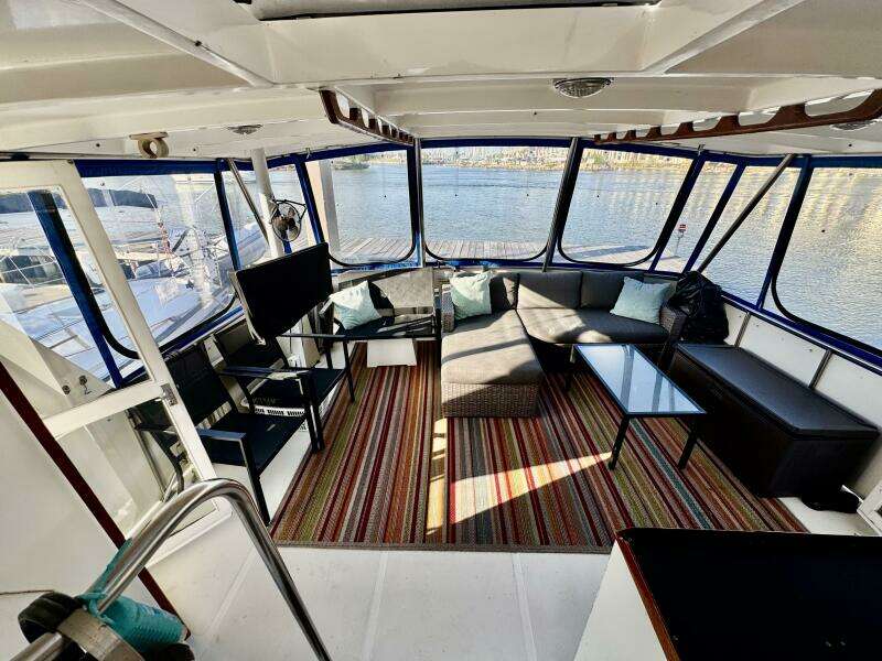 47ft Marine Trader Yacht For Sale