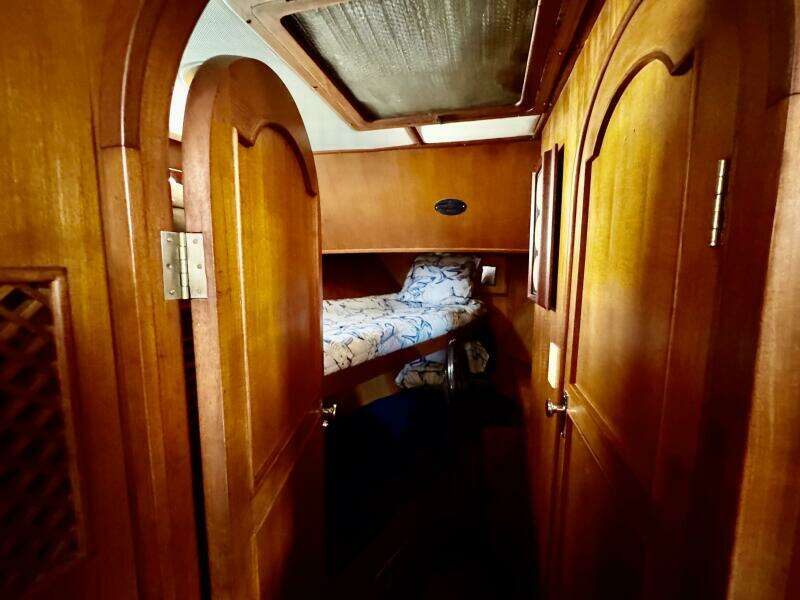 47ft Marine Trader Yacht For Sale