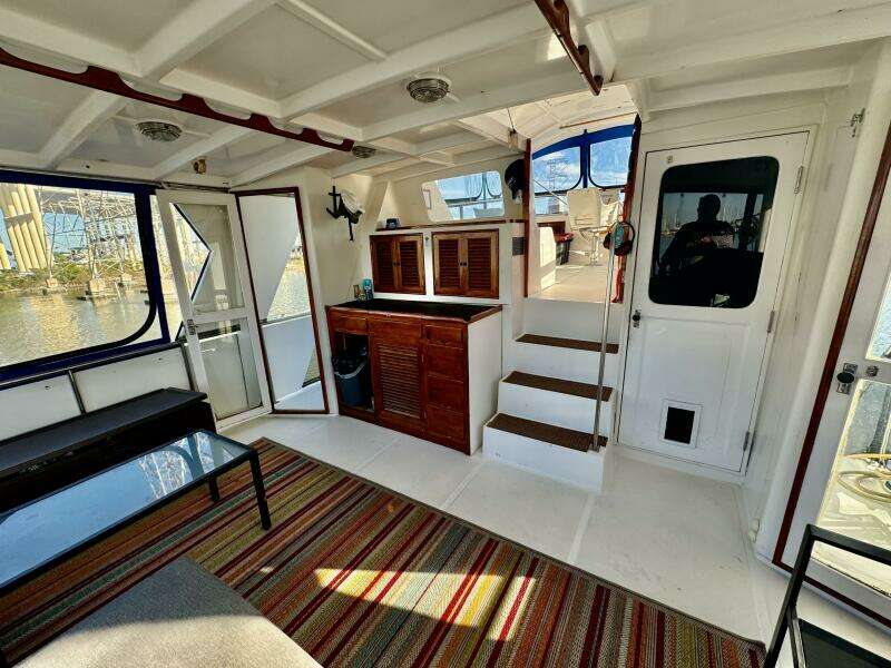 47ft Marine Trader Yacht For Sale