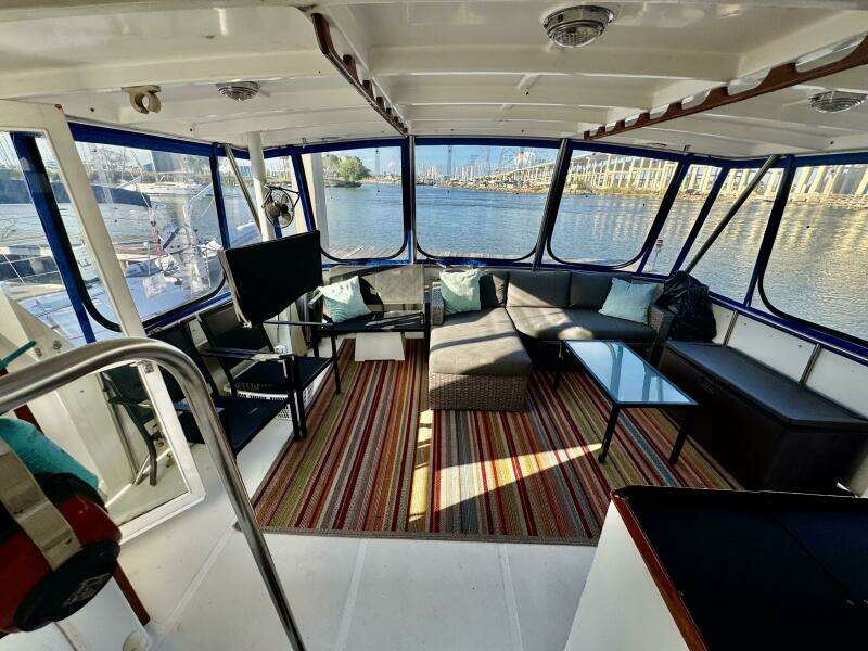 47ft Marine Trader Yacht For Sale