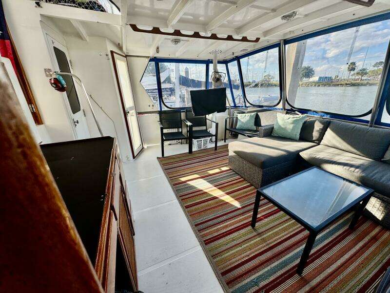 47ft Marine Trader Yacht For Sale