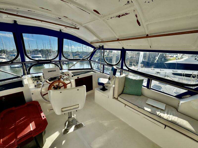 47ft Marine Trader Yacht For Sale