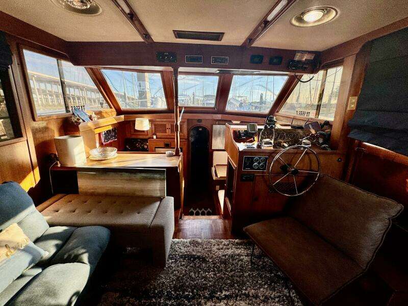 47ft Marine Trader Yacht For Sale