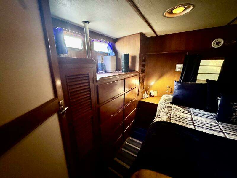 47ft Marine Trader Yacht For Sale