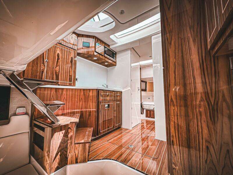 56ft HCB Yacht For Sale