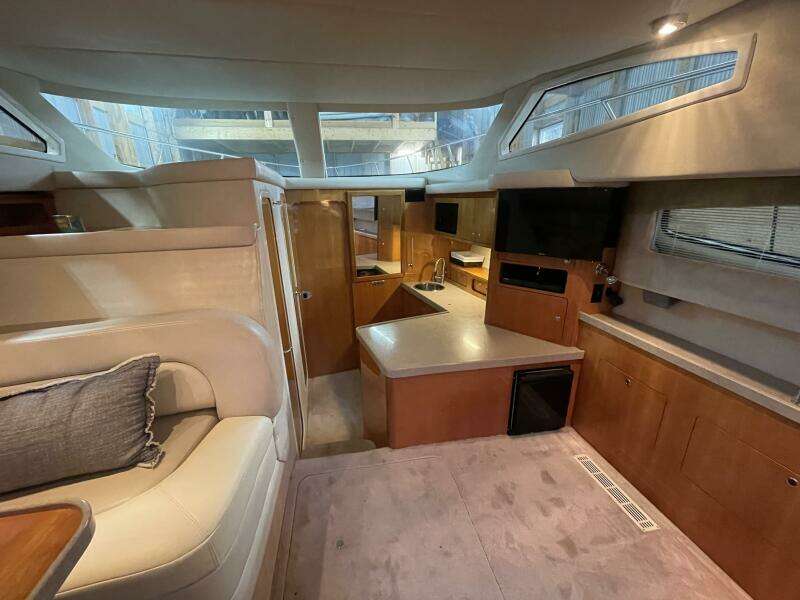 38ft Regal Yacht For Sale