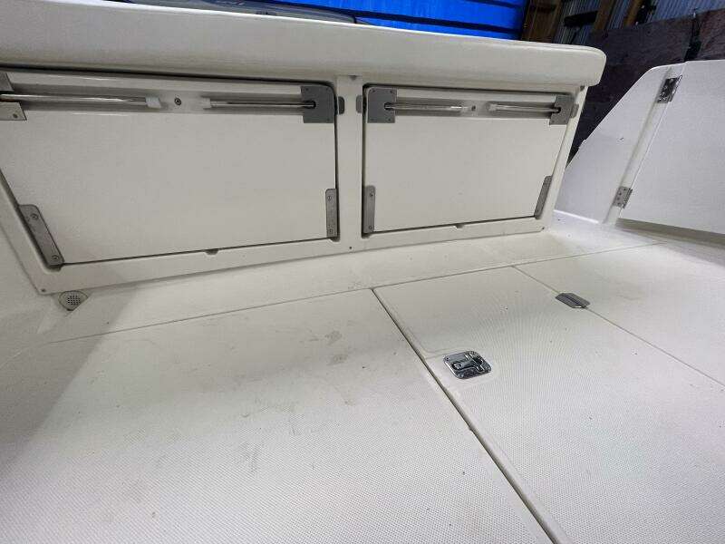 38ft Regal Yacht For Sale