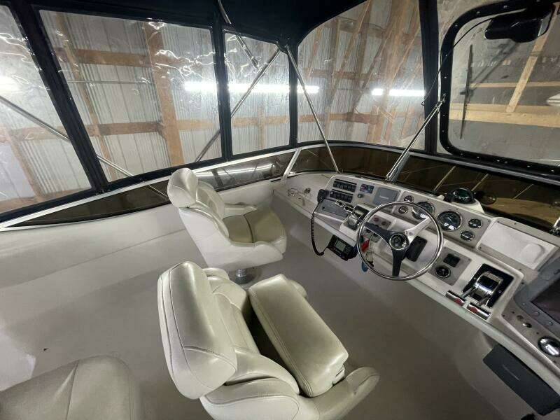 38ft Regal Yacht For Sale