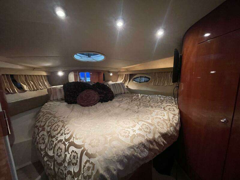 38ft Regal Yacht For Sale