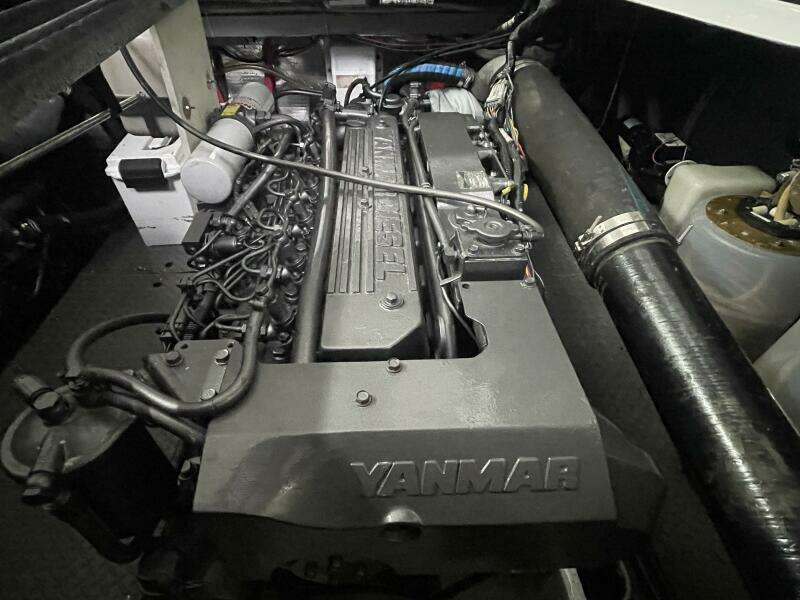 38ft Regal Yacht For Sale