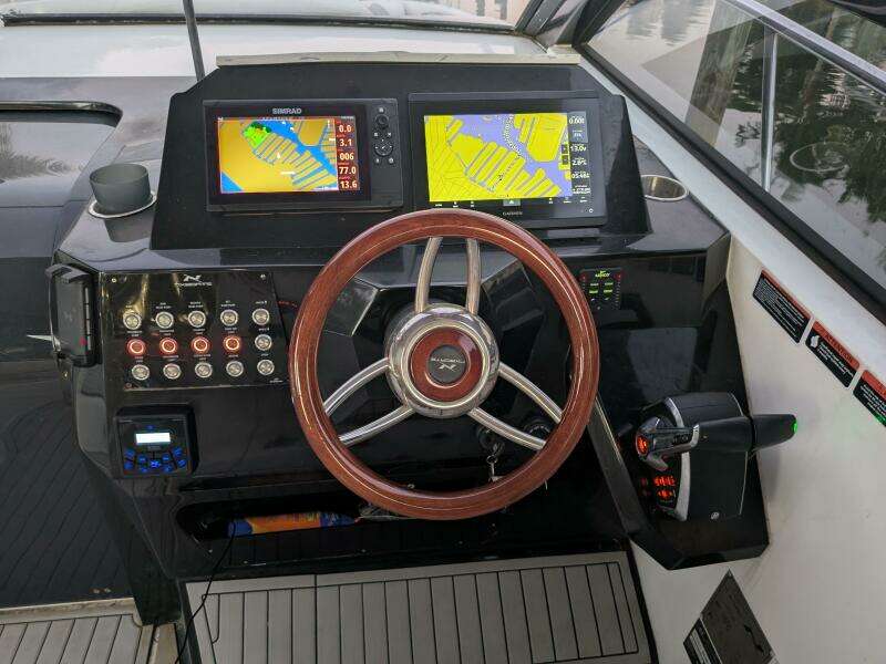 34ft NX Boats Yacht For Sale