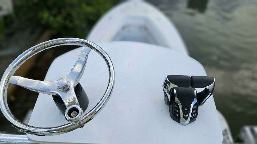 Get the Gaff II 31ft Contender Yacht For Sale