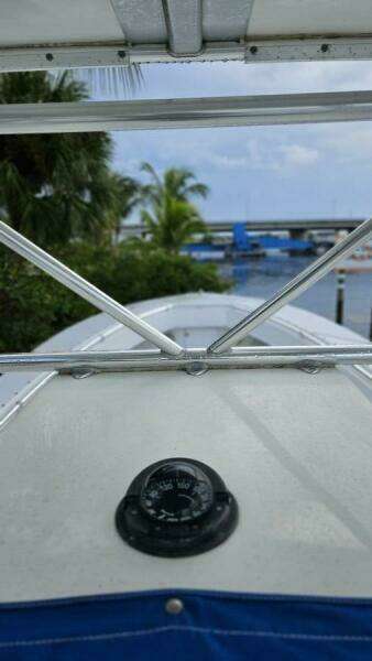 Get the Gaff II 31ft Contender Yacht For Sale