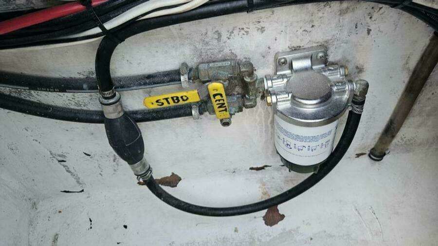 Get the Gaff II 31ft Contender Yacht For Sale