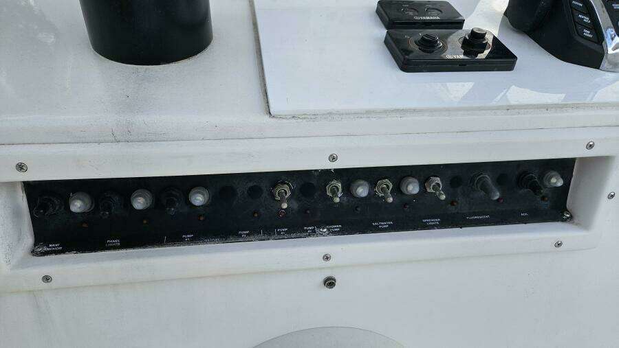 Get the Gaff II 31ft Contender Yacht For Sale