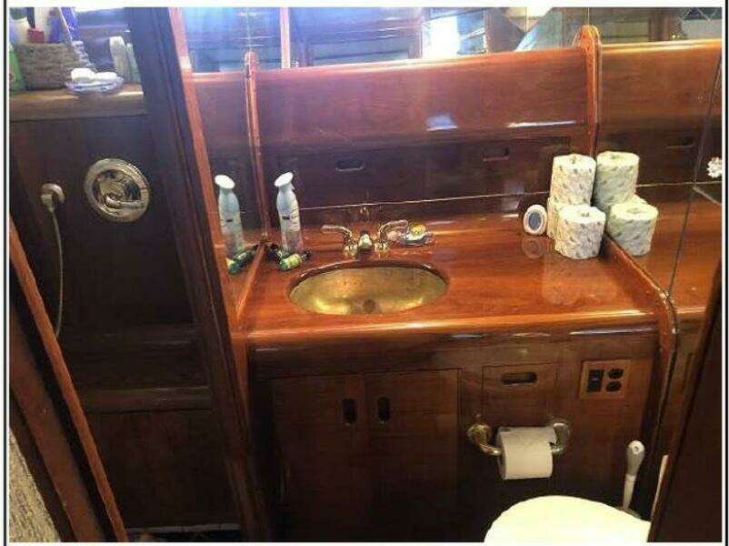 75ft Pacemaker Yacht For Sale