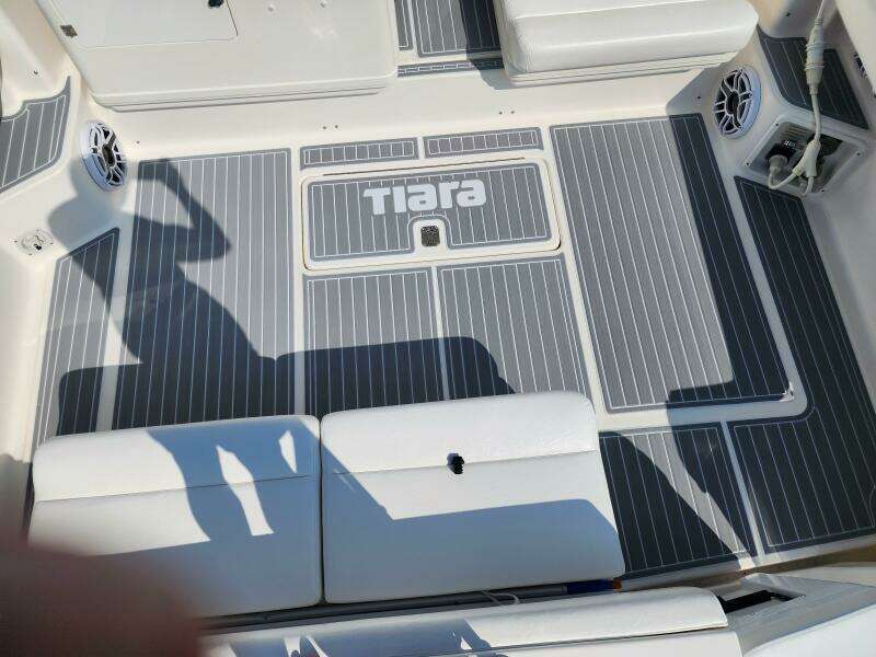 35ft Tiara Yachts Yacht For Sale