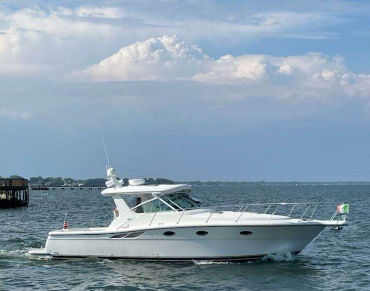 35ft Tiara Yachts Yacht For Sale