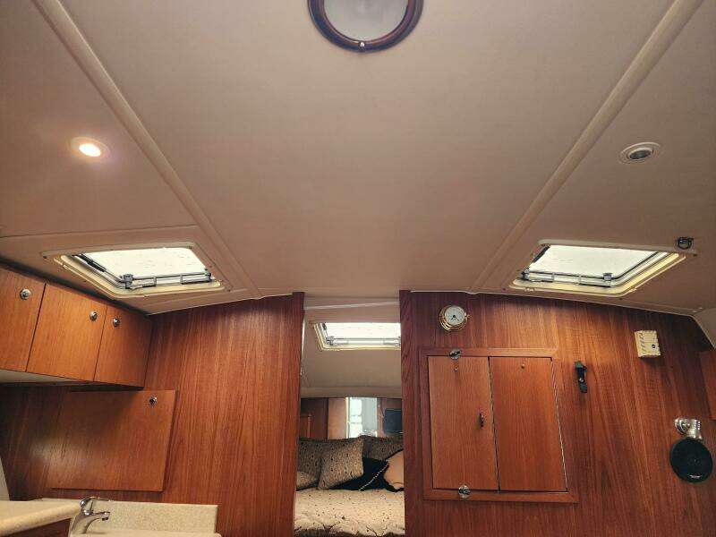 35ft Tiara Yachts Yacht For Sale