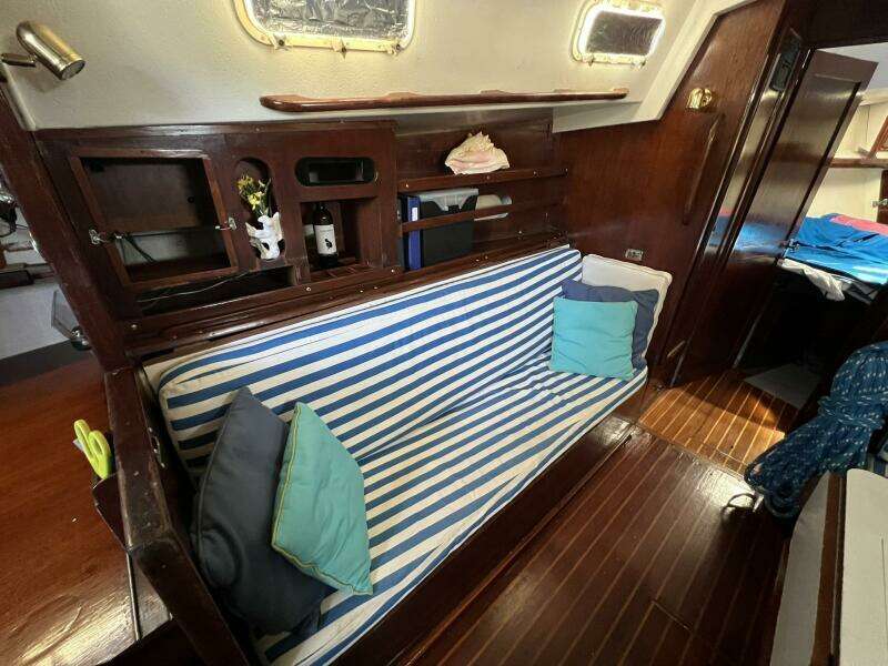 Longevity 46ft Morgan Yacht For Sale