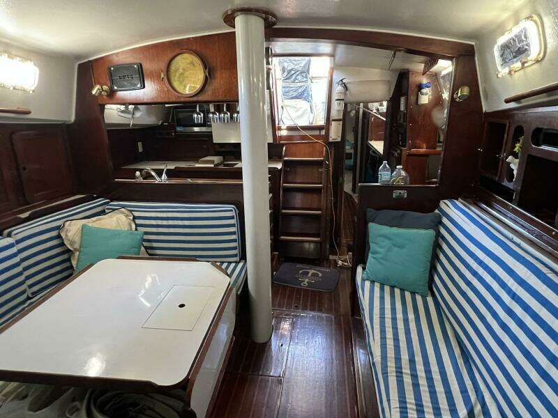 Longevity 46ft Morgan Yacht For Sale