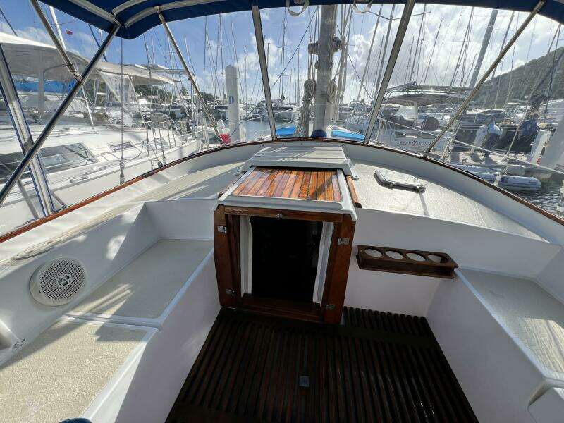 Longevity 46ft Morgan Yacht For Sale