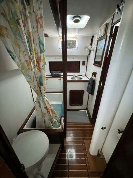 Longevity 46ft Morgan Yacht For Sale