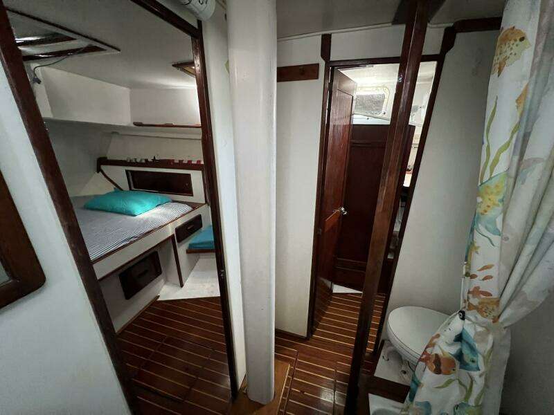 Longevity 46ft Morgan Yacht For Sale