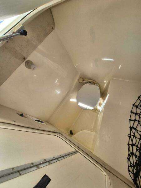 Voyager 33ft World Cat Yacht For Sale