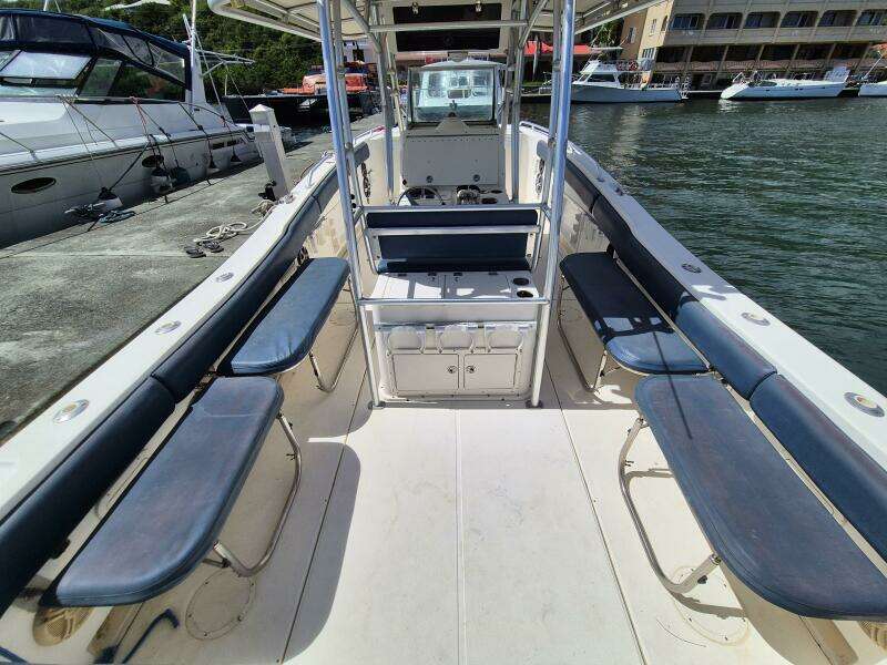 Voyager 33ft World Cat Yacht For Sale