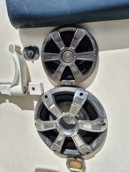 Voyager 33ft World Cat Yacht For Sale